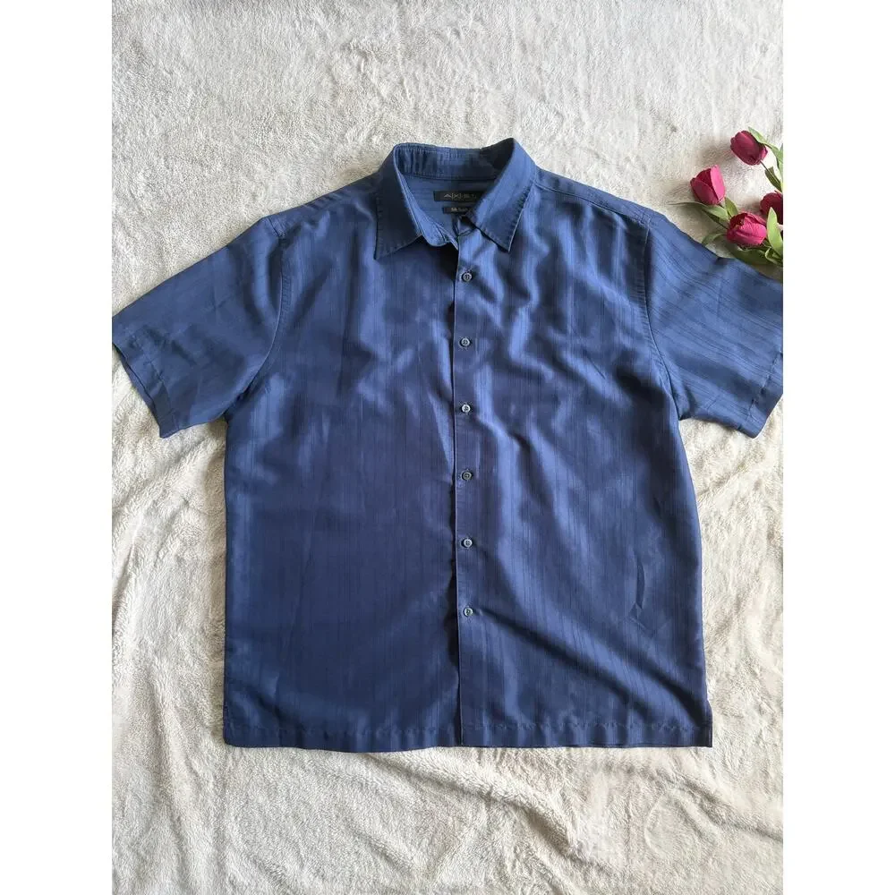 A[X]ist Mens Size XL Silk Touch Short Sleeve Shirt